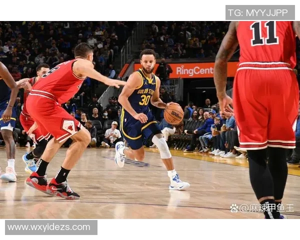 勇士与公牛精彩对决回放尽览30日比赛亮点与精彩瞬间