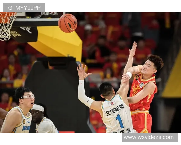 广东男篮与广厦精彩对决回放全场比赛精彩瞬间回顾 广东男篮与广厦精彩对决回放全场比赛精彩瞬间回顾